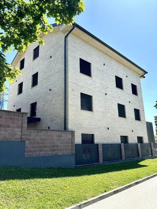 Villa Moste 3-Free Parking&Pool, Ev Station Ljubljana Extérieur photo